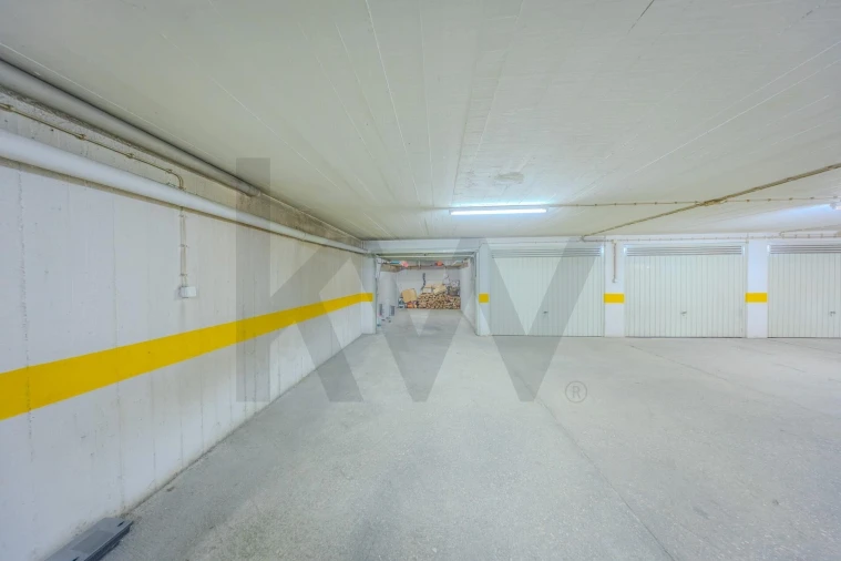 Apartamento T3 para Venda em Porto Salvo Foto 45