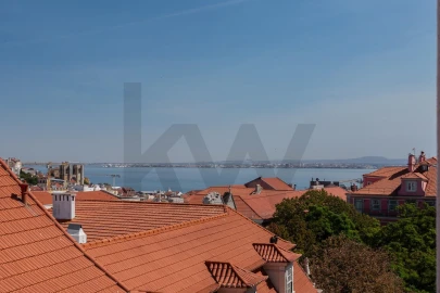 Apartamento T5 para Venda em Santa Maria Maior