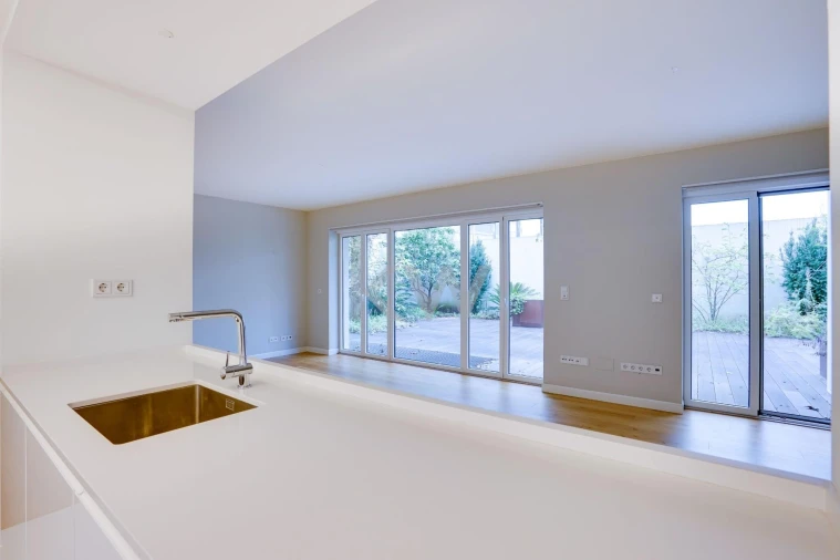 Apartamento T1 para Venda em Santo António Foto 9