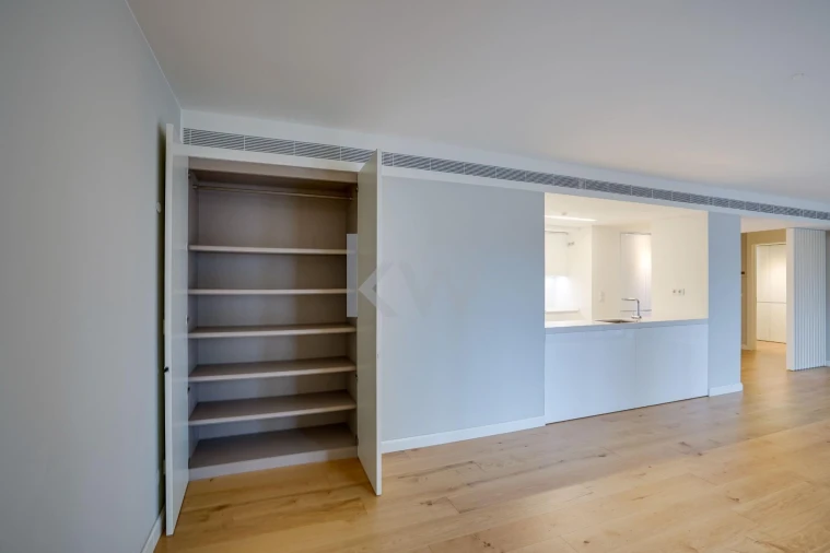 Apartamento T1 para Venda em Santo António Foto 5