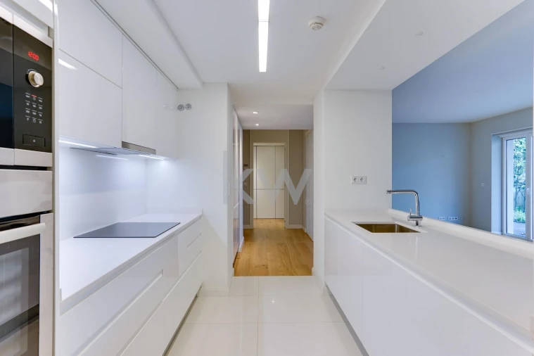 Apartamento T1 para Venda em Santo António Foto 8