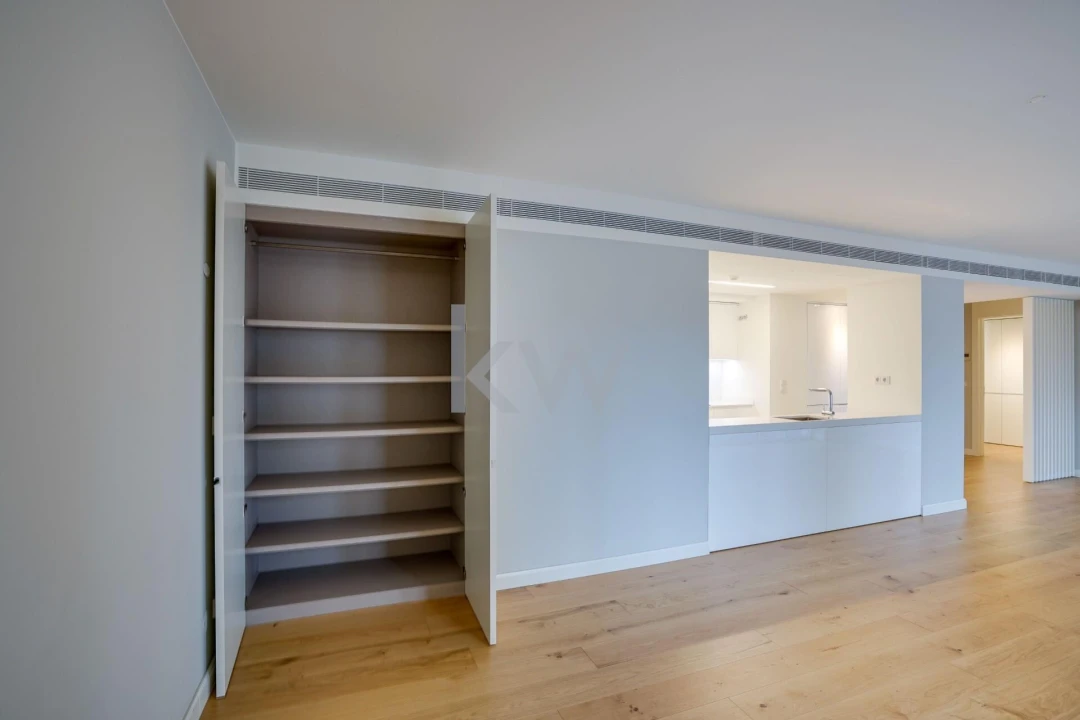 Apartamento T1 para Venda em Santo António Foto 5