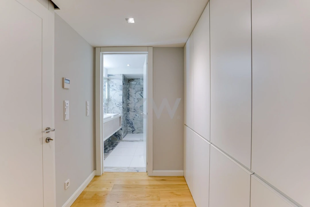 Apartamento T1 para Venda em Santo António Foto 14