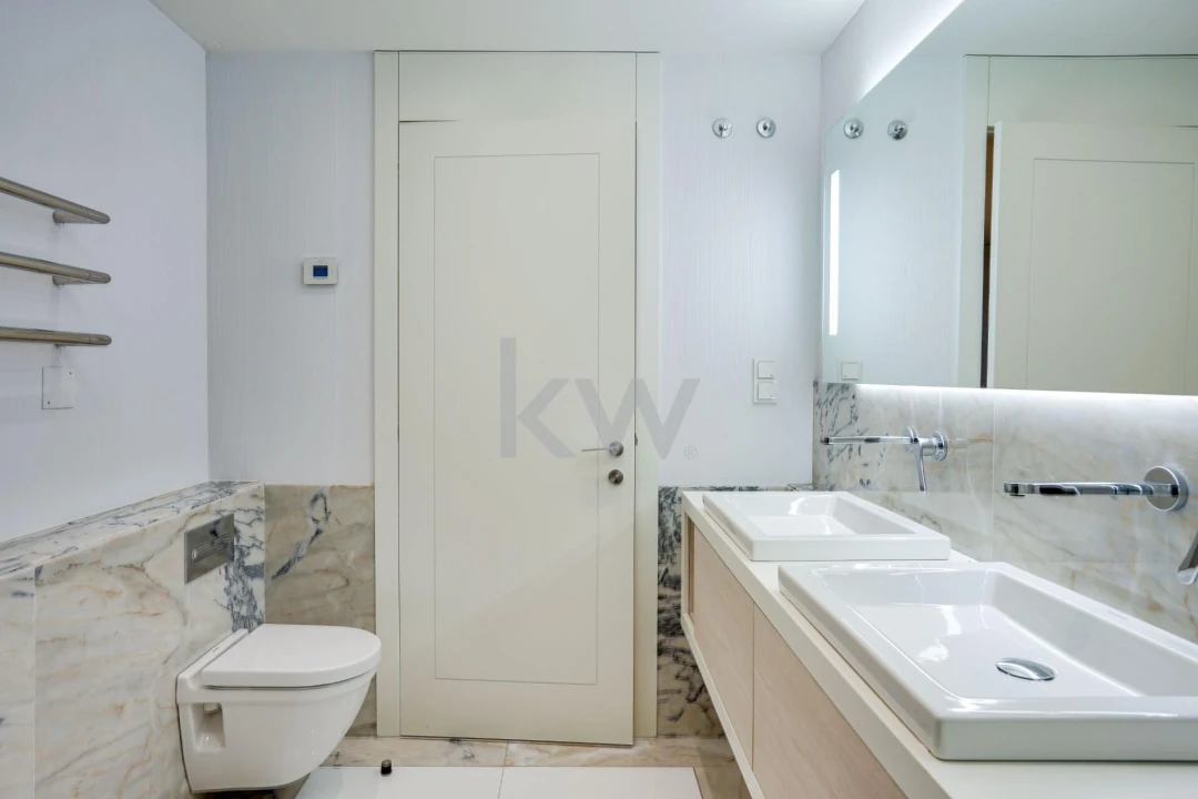 Apartamento T1 para Venda em Santo António Foto 21