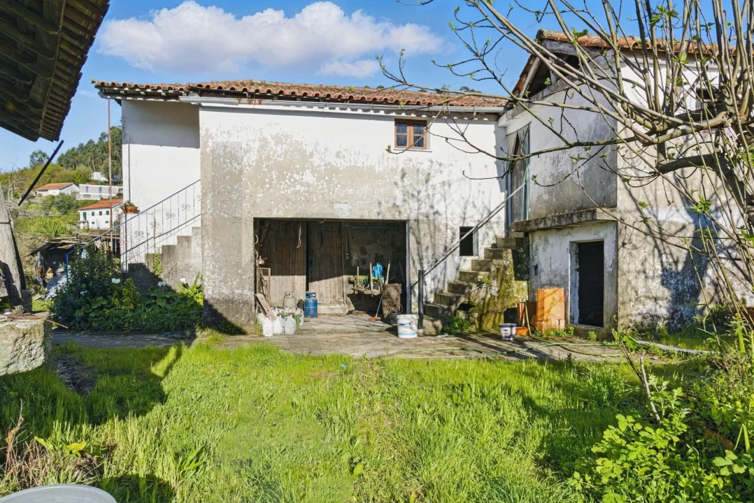 Moradia T3 para Venda em Pico de Regalados, Gondiães e Mós Foto 11