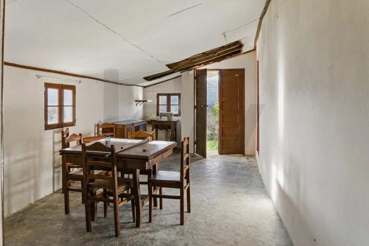 Moradia T3 para Venda em Pico de Regalados, Gondiães e Mós Foto 5