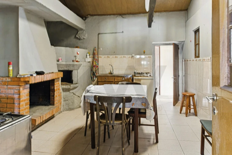 Moradia T3 para Venda em Pico de Regalados, Gondiães e Mós Foto 6