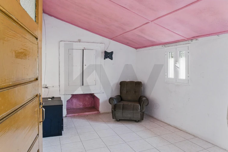 Moradia T3 para Venda em Pico de Regalados, Gondiães e Mós Foto 2