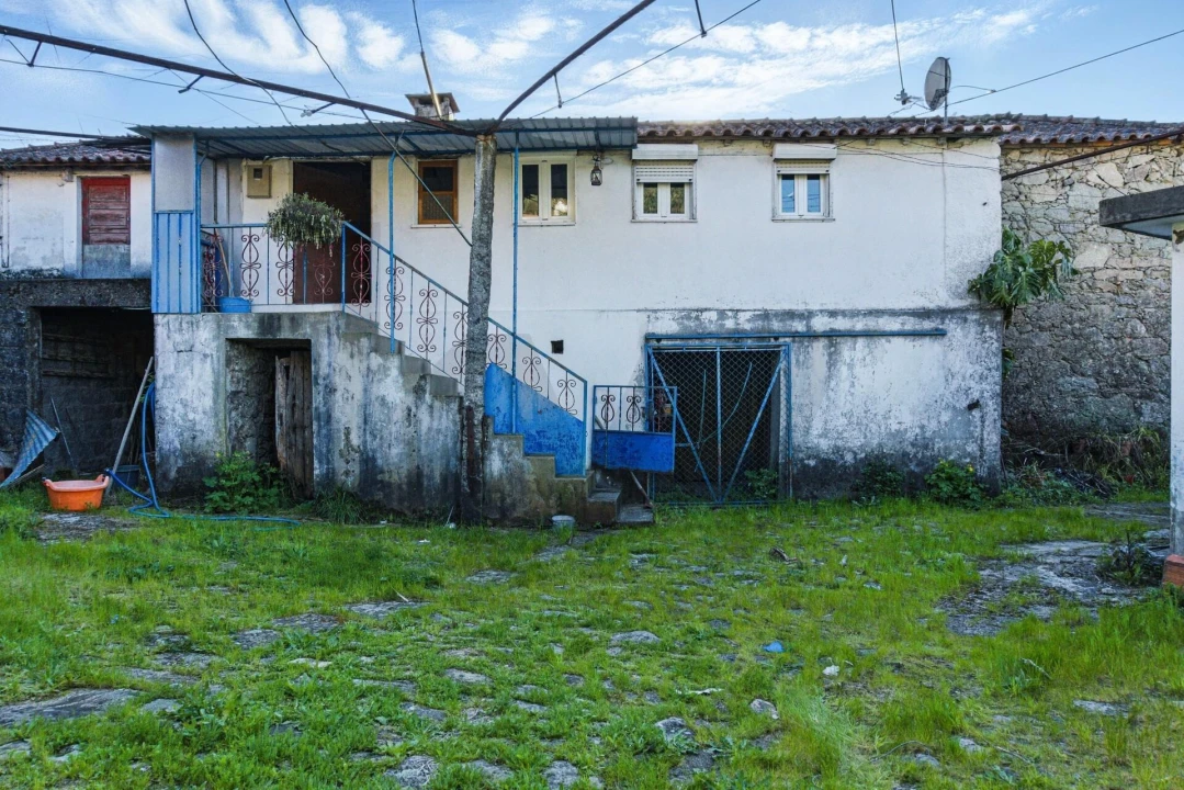 Moradia T3 para Venda em Pico de Regalados, Gondiães e Mós Foto 12