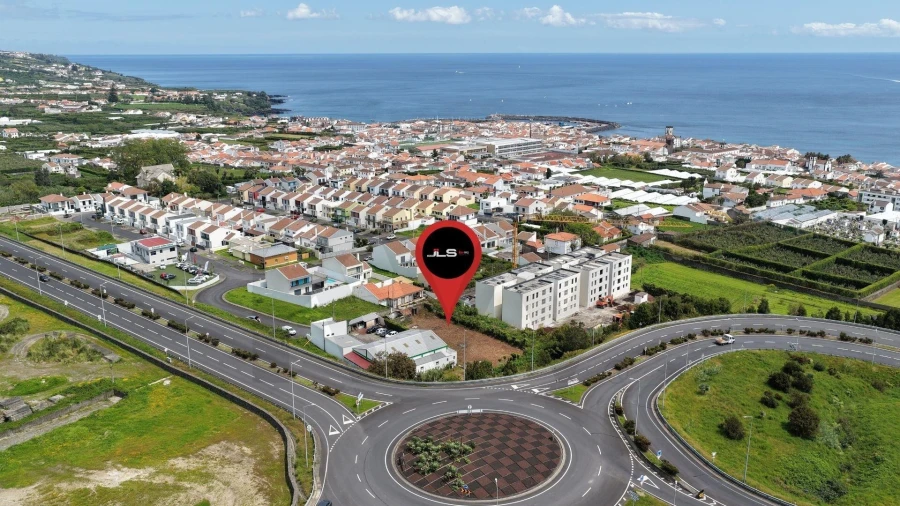 Terreno para Venda em Vila Franca do Campo (São Pedro) Foto 2