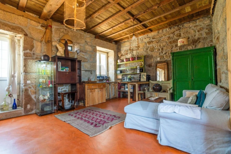 Moradia T4 para Venda em Fataunços e Figueiredo das Donas Foto 42