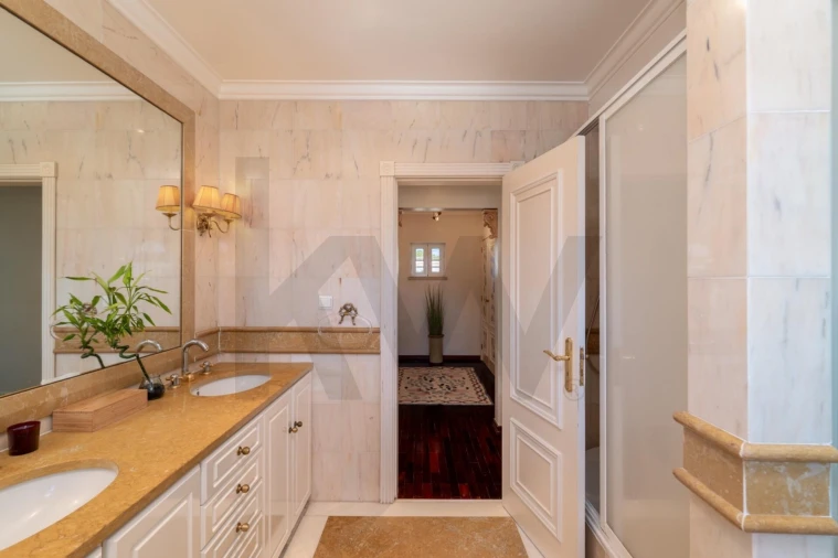 Moradia T5 para Venda em Caparica e Trafaria Foto 29