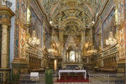 Moradia T5 para Venda em Loule (São Clemente)