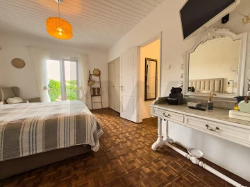 Quinta T4 para Venda em Rosto do Cão (Livramento)