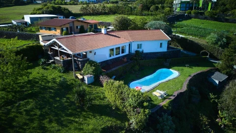 Quinta T4 para Venda em Rosto do Cão (Livramento)