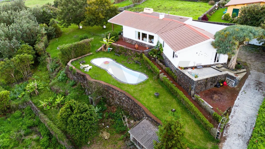 Quinta T4 para Venda em Rosto do Cão (Livramento) Foto 4