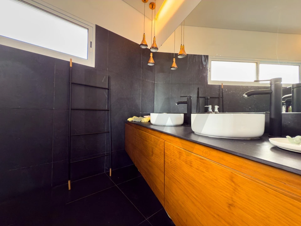 Quinta T4 para Venda em Rosto do Cão (Livramento) Foto 38