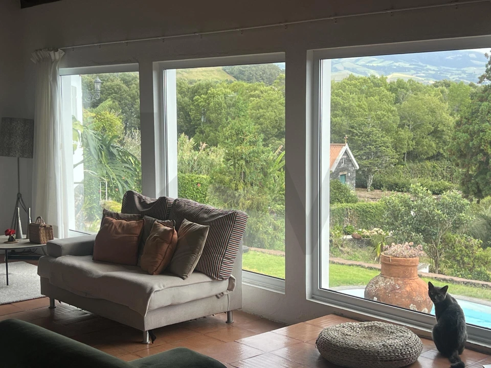 Quinta T4 para Venda em Rosto do Cão (Livramento) Foto 30