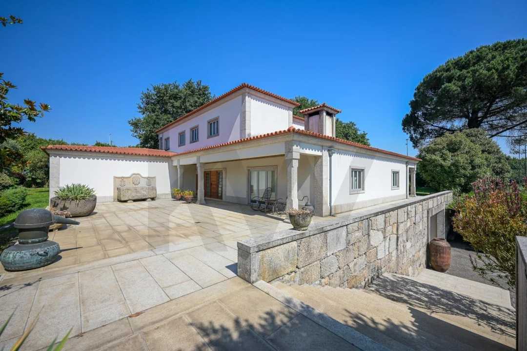 Quinta T4 para Venda em Esmeriz e Cabeçudos Foto 1