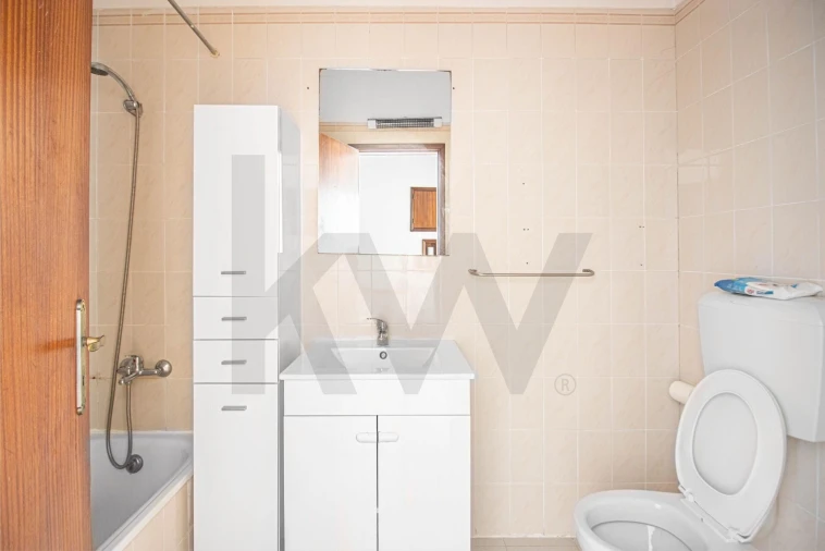 Apartamento T2 para Arrendamento em Odivelas Foto 7