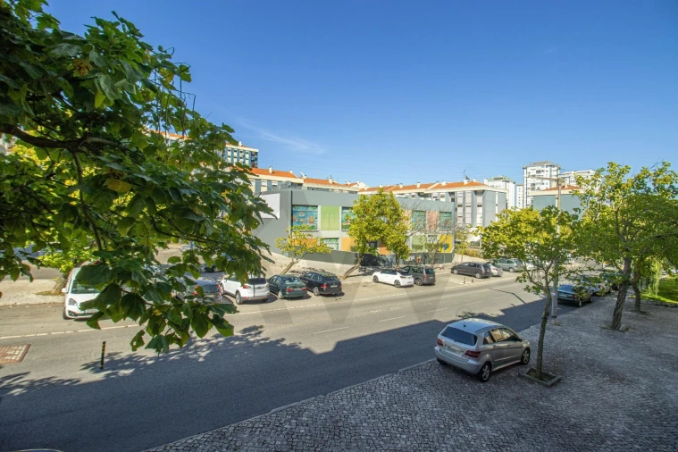 Apartamento T2 para Arrendamento em Odivelas Foto 16