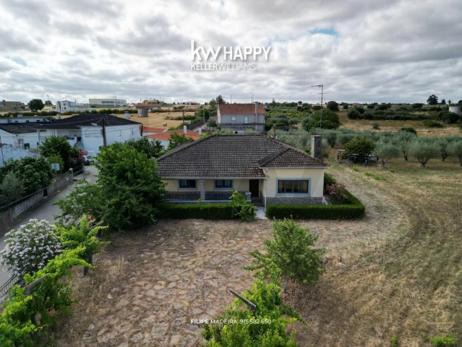 Moradia T4 para Venda em Almeida Foto 6