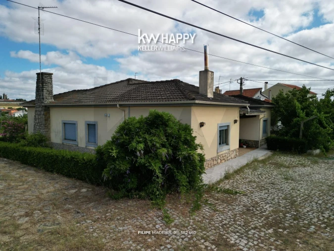 Moradia T4 para Venda em Almeida Foto 3