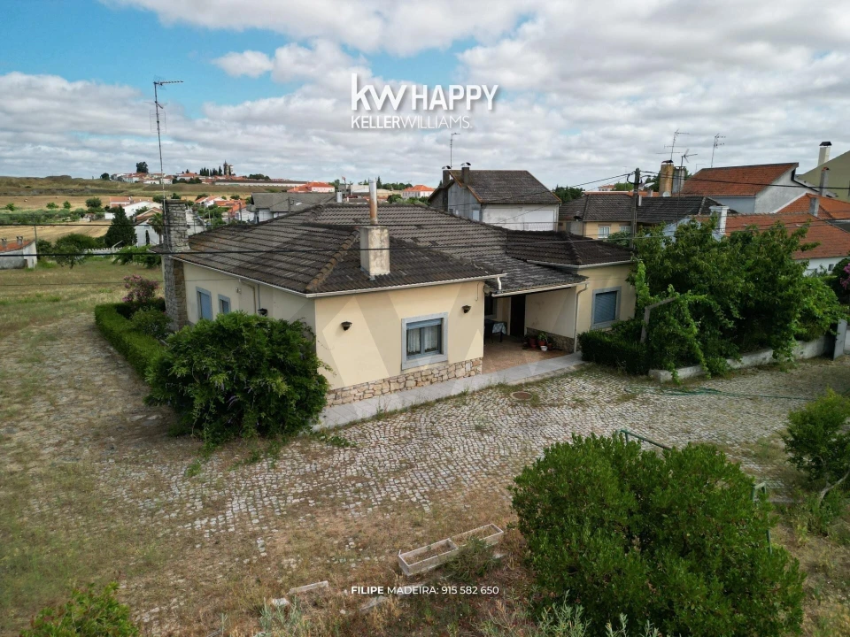 Moradia T4 para Venda em Almeida Foto 2