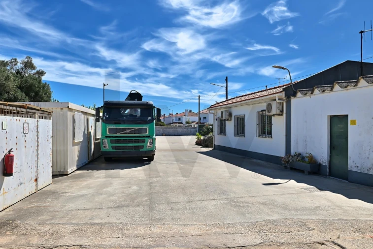 Terreno para Venda em Rio de Mouro Foto 6