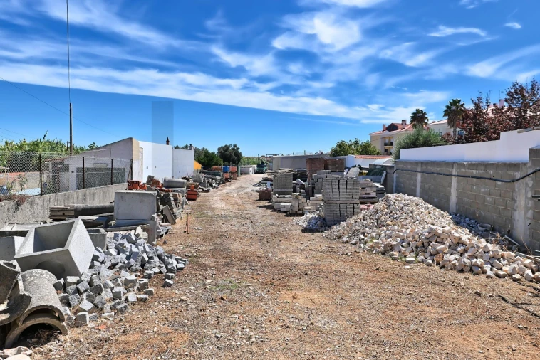 Terreno para Venda em Rio de Mouro Foto 10
