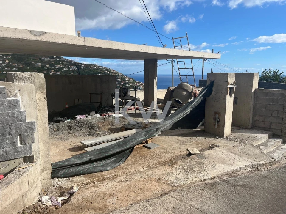 Moradia T3 para Venda em Ribeira Brava Foto 16