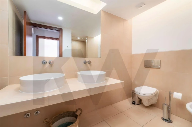 Moradia T3 para Venda em Guia Foto 37