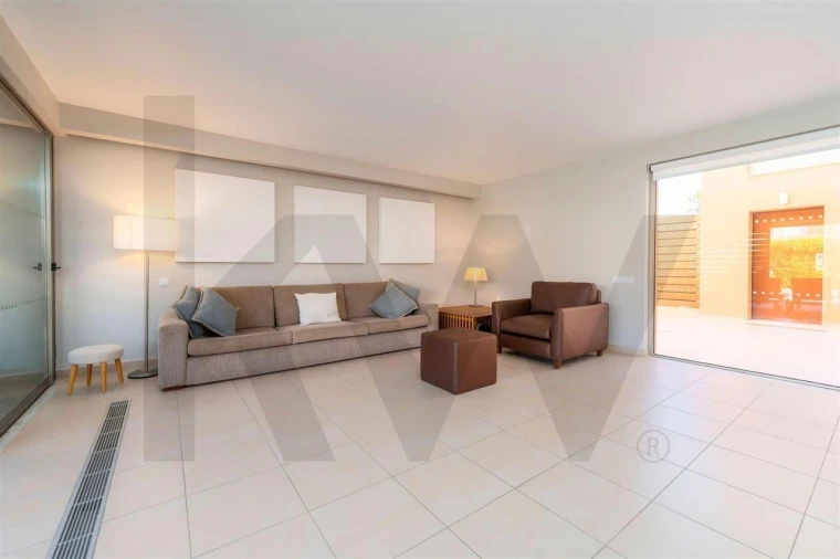 Moradia T3 para Venda em Guia Foto 8