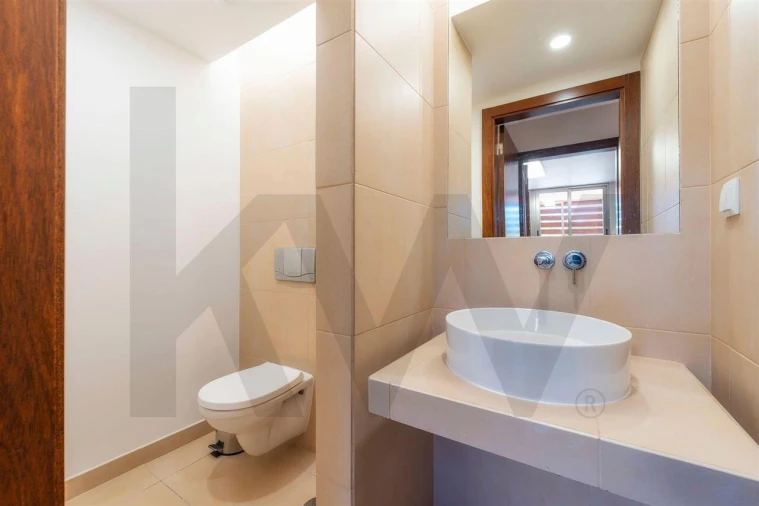 Moradia T3 para Venda em Guia Foto 28