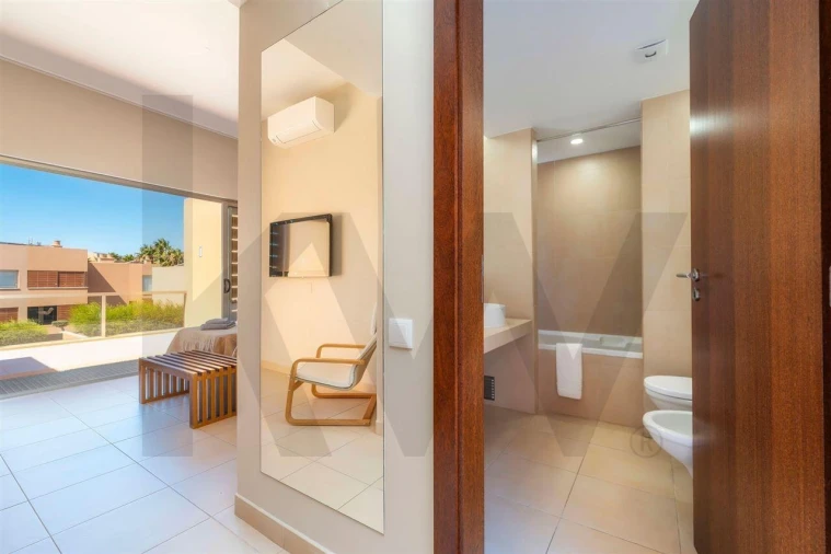 Moradia T3 para Venda em Guia Foto 42