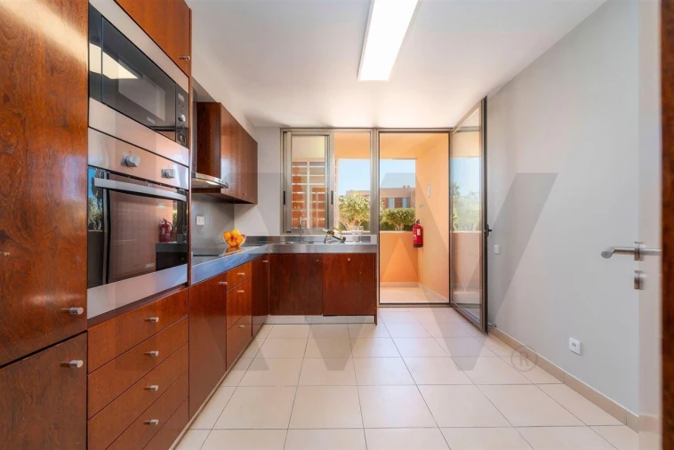 Moradia T3 para Venda em Guia Foto 22