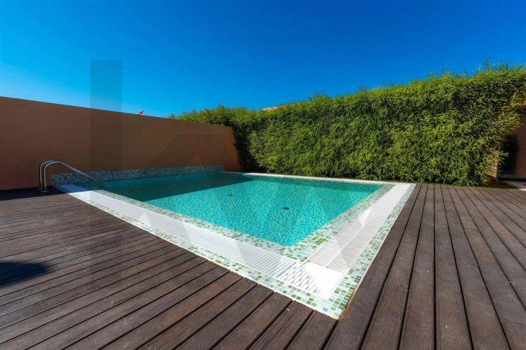 Moradia T3 para Venda em Guia Foto 13