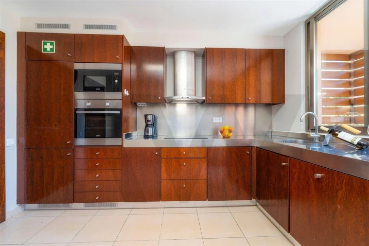 Moradia T3 para Venda em Guia Foto 24