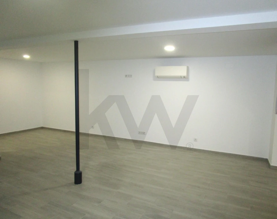 Prédio para Venda em União das Freguesias de Setúbal Foto 80