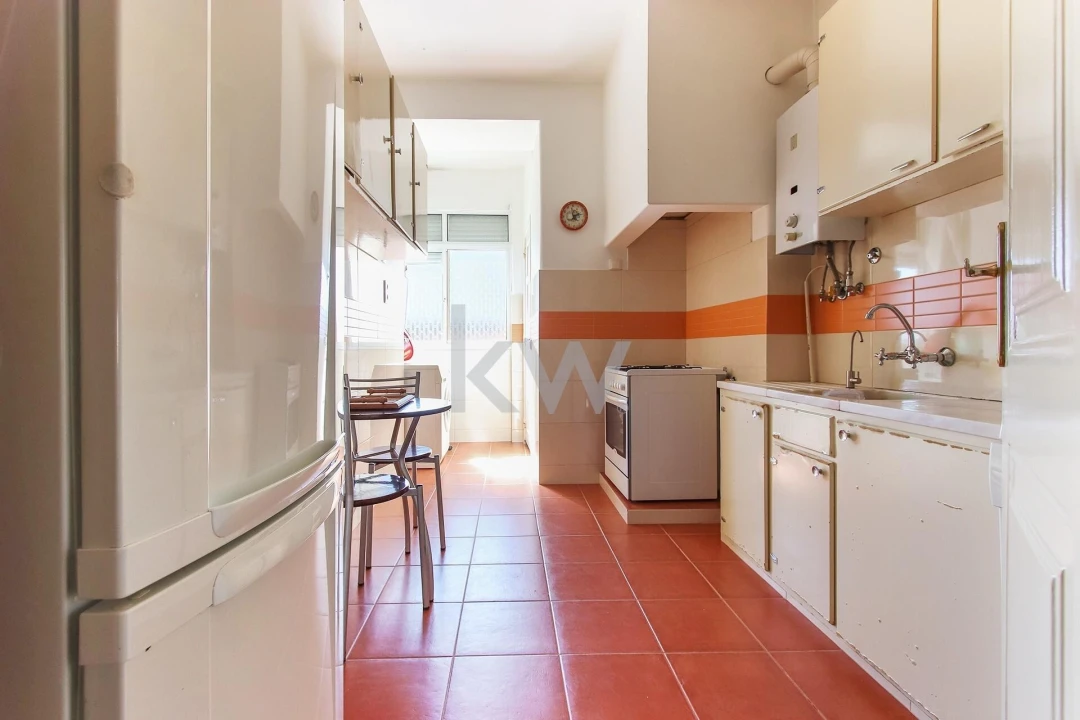 Apartamento T5 para Venda em Campolide Foto 13
