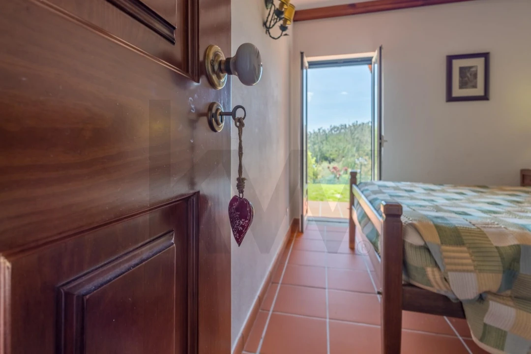 Moradia T8 para Venda em Serpins Foto 58