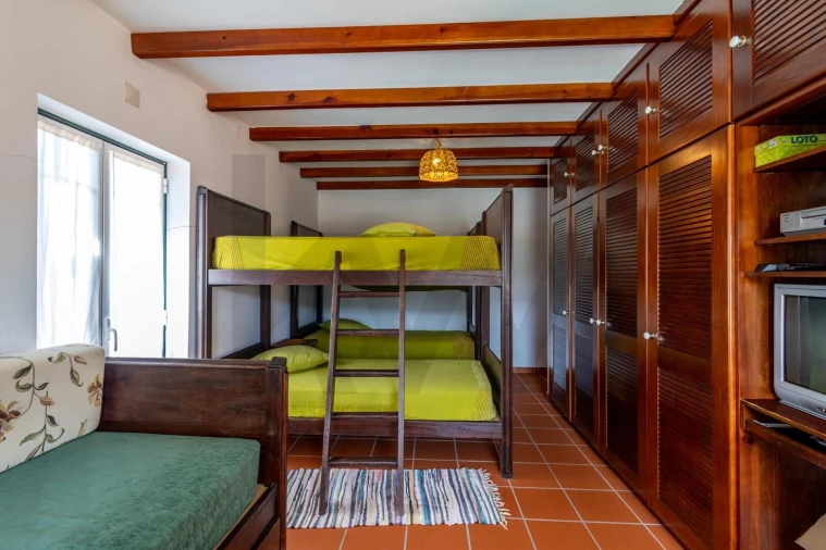 Moradia T8 para Venda em Serpins Foto 55