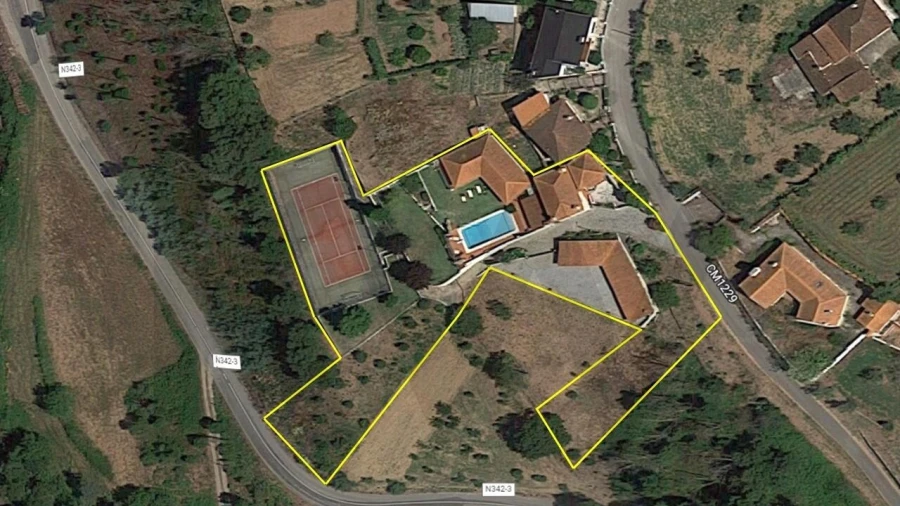 Moradia T8 para Venda em Serpins Foto 80