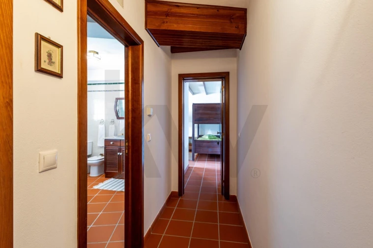 Moradia T8 para Venda em Serpins Foto 47