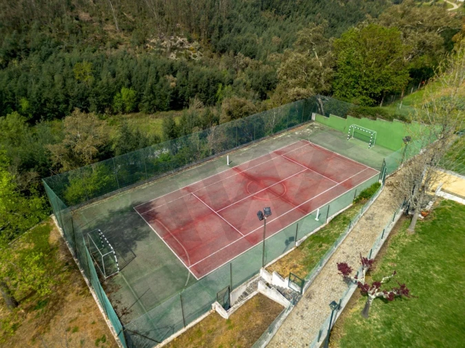 Moradia T8 para Venda em Serpins Foto 72