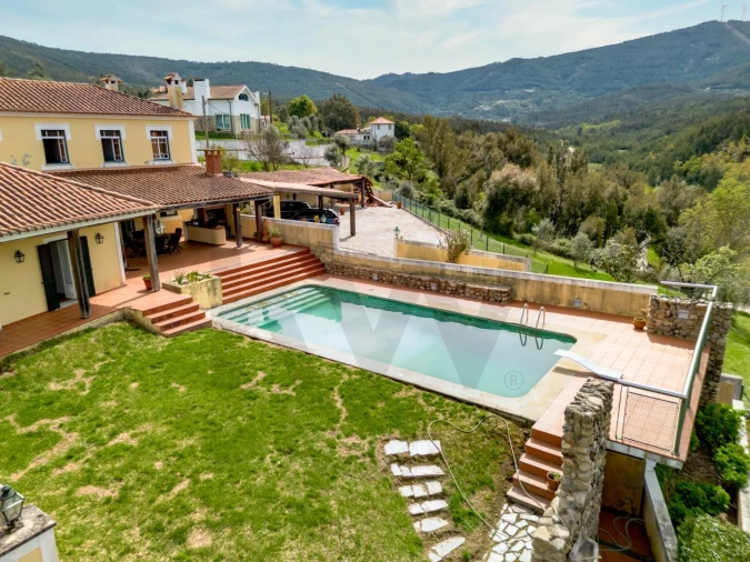 Moradia T8 para Venda em Serpins Foto 69