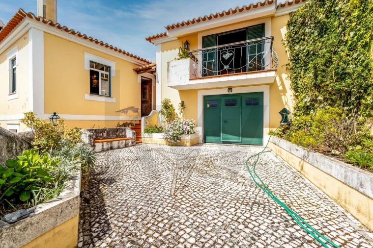 Moradia T8 para Venda em Serpins Foto 66