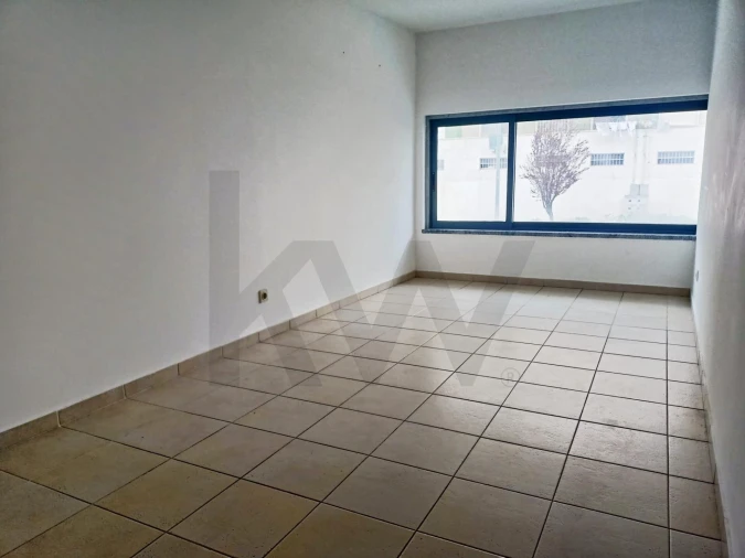 Loja para Venda em Odivelas Foto 11