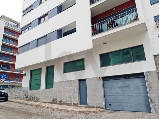 Loja para Venda em Odivelas Foto 2