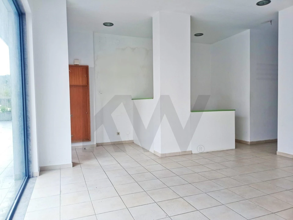 Loja para Venda em Odivelas Foto 18